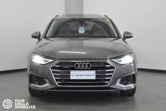 AUDI A4 Avant 40 TDI quattro S tronic Business Advanced